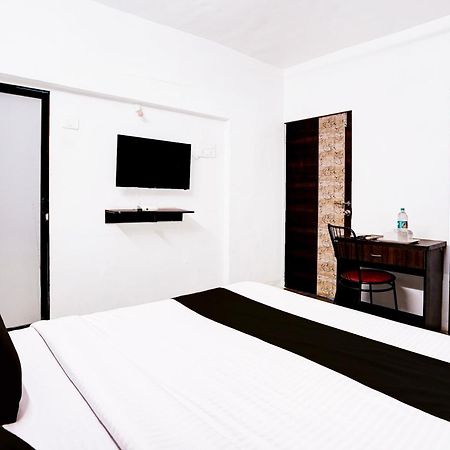Super Hotel O Deluxe United Corporate Home Navi Mumbai Exteriör bild