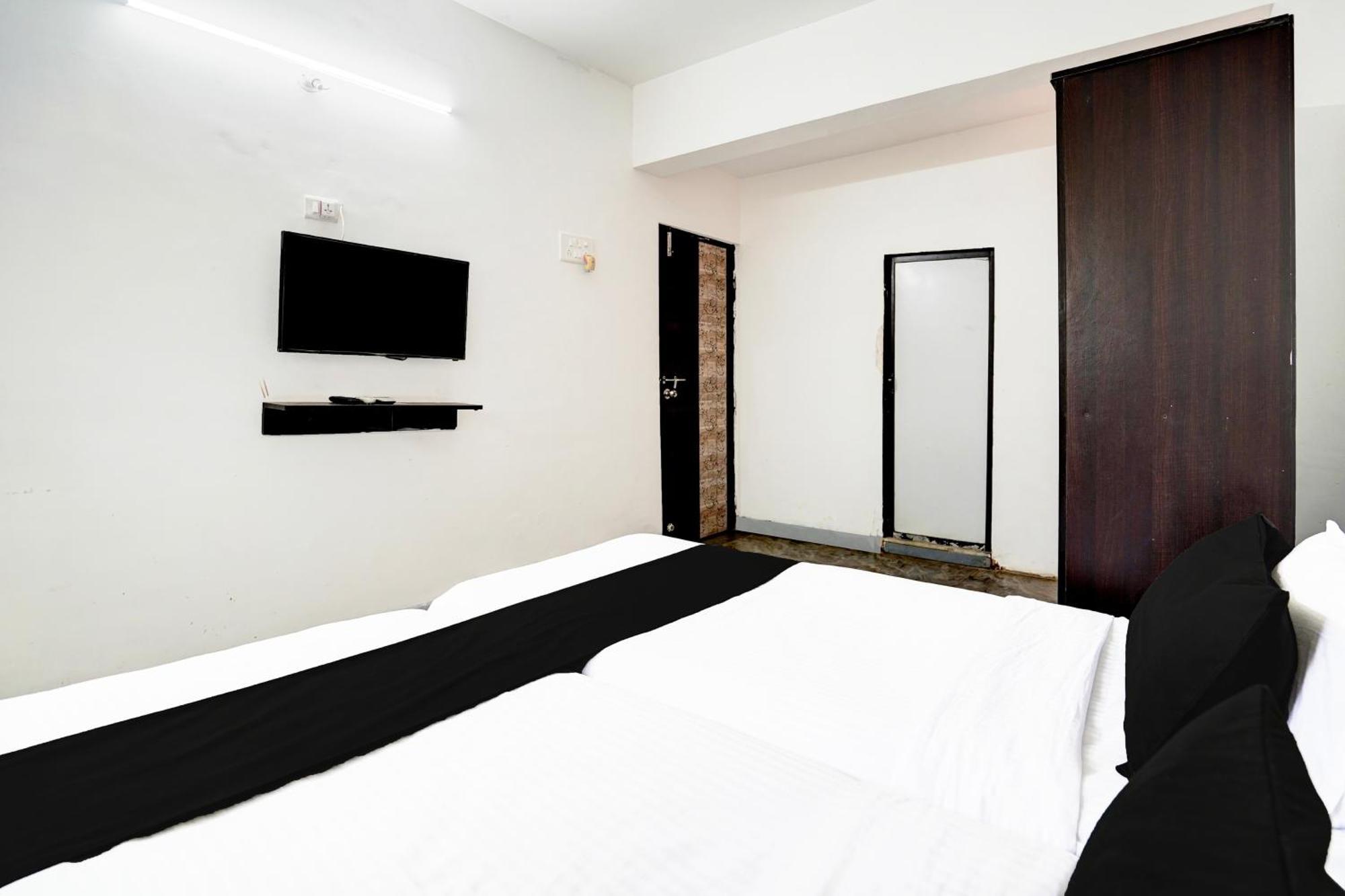 Super Hotel O Deluxe United Corporate Home Navi Mumbai Exteriör bild